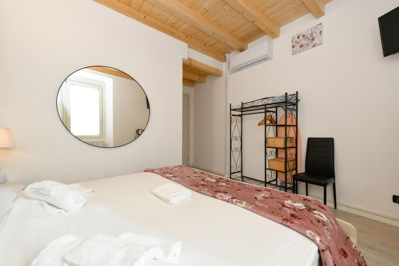 Casa Daniela Βίλα Ντεζεντσάνο ντελ Γκάρντα Εξωτερικό φωτογραφία