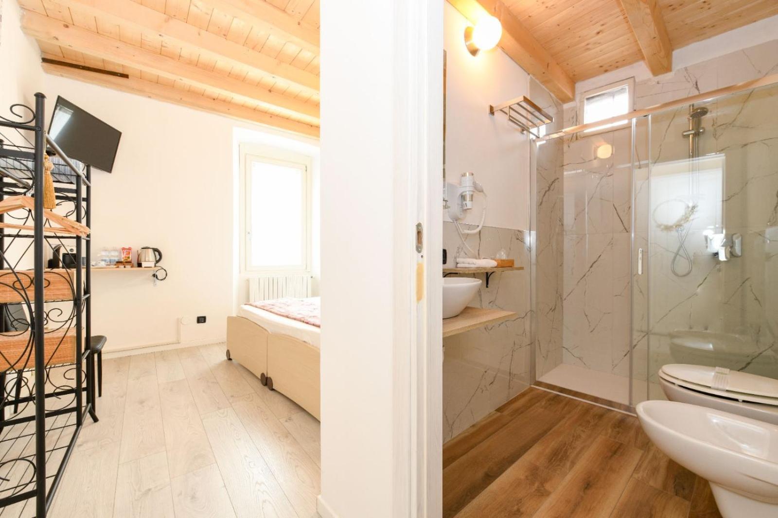 Casa Daniela Βίλα Ντεζεντσάνο ντελ Γκάρντα Εξωτερικό φωτογραφία