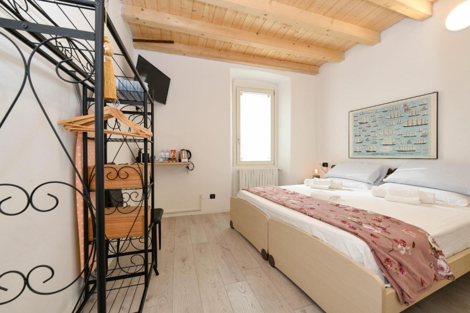 Casa Daniela Βίλα Ντεζεντσάνο ντελ Γκάρντα Εξωτερικό φωτογραφία