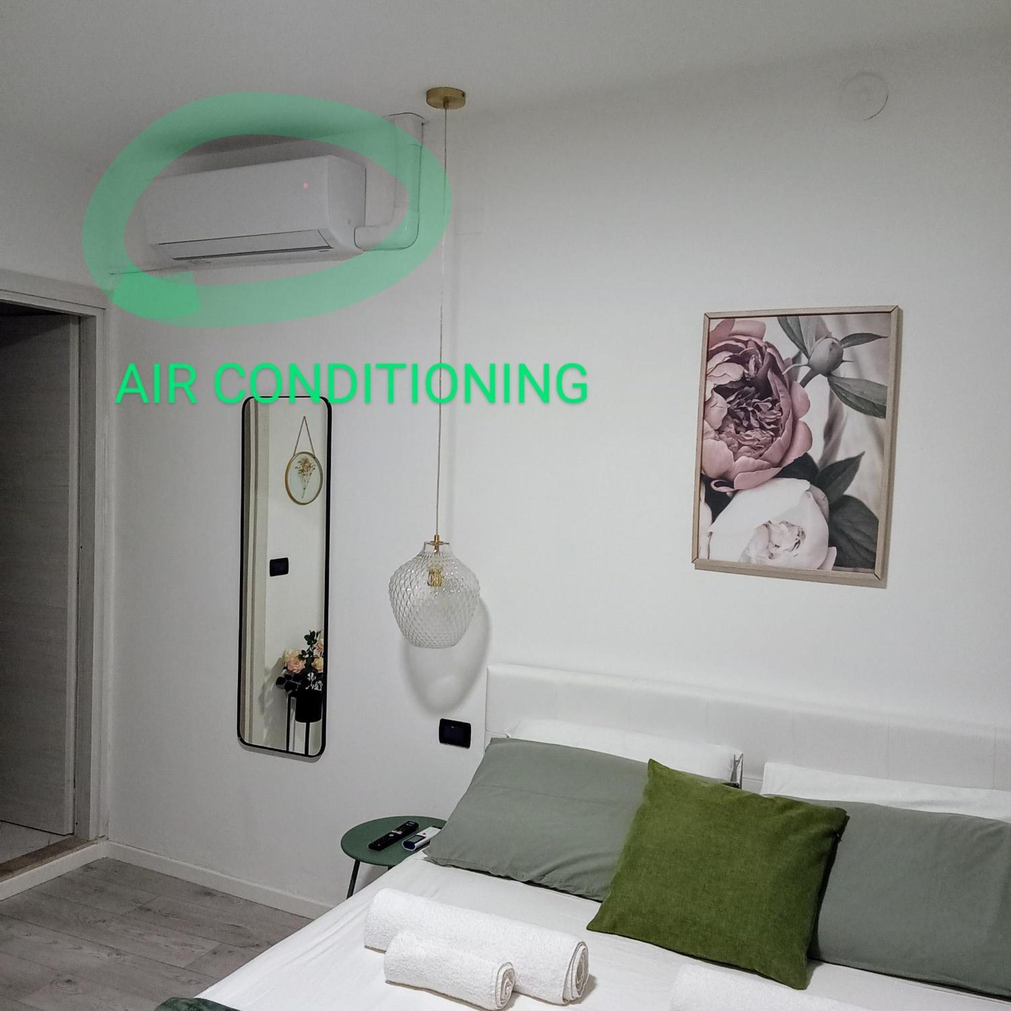 Casa Daniela Βίλα Ντεζεντσάνο ντελ Γκάρντα Εξωτερικό φωτογραφία